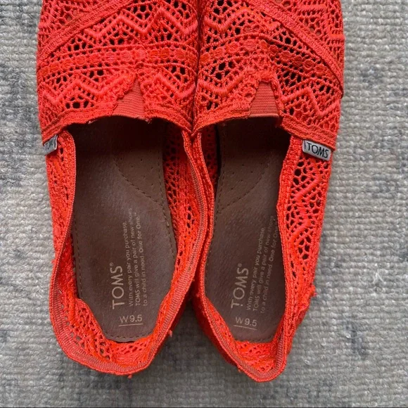 Bright orange crochet Tom sneakers - Picture 2 of 6